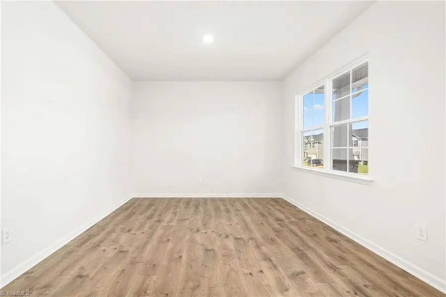 3017 Middle Creek Lane, Greensboro, NC 27405 - #3