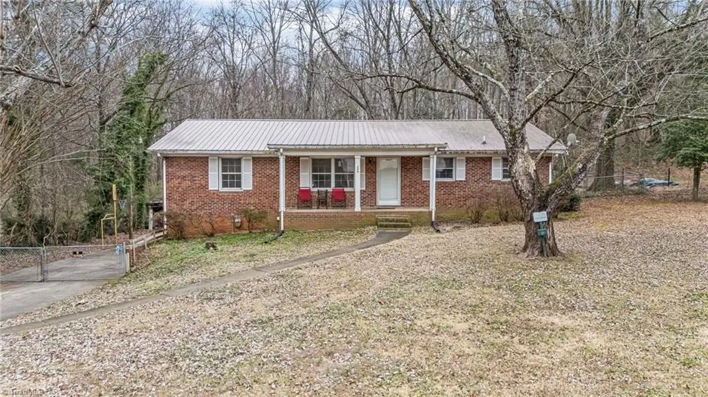 204 Hamilton Road, Lexington, NC 27295 - #1