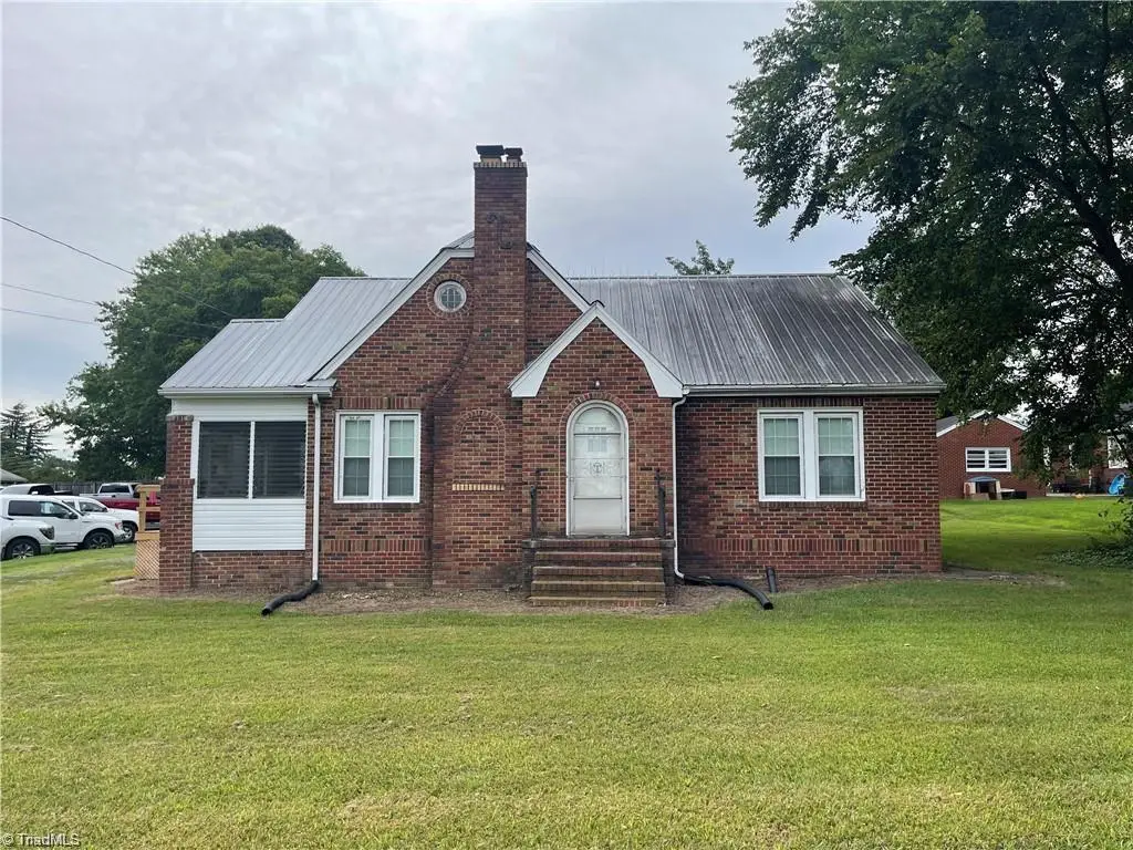 2419 S Fayetteville Street, Asheboro, NC 27205 - #1