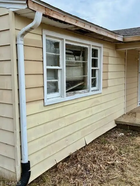 487 Brooks Road, Reidsville, NC 27320 - #2