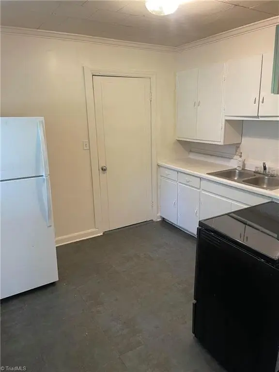 2715 Central Avenue, High Point, NC 27260 - #2