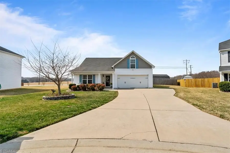 6956 Texas Boulevard, Thomasville, NC 27360 - #3