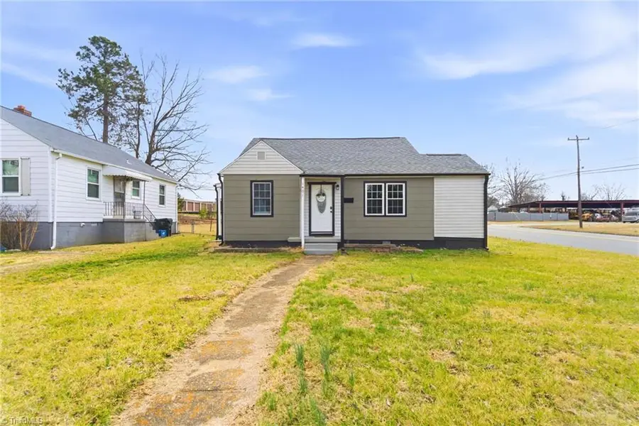 1401 Ashe Street, Burlington, NC 27217 - #2