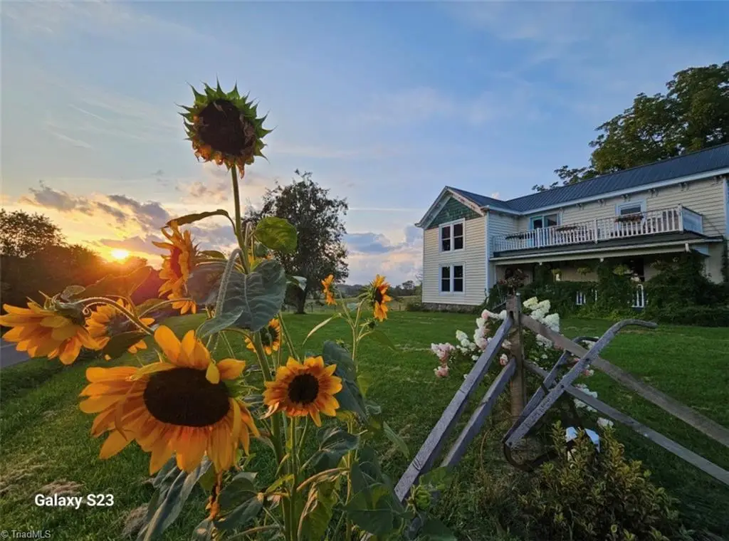 7561 Snake Creek Road, Hillsville, VA 24343 - #1