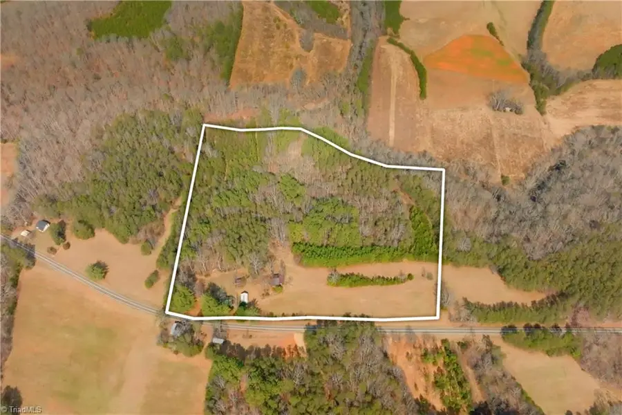 3364 Nc Highway 66 S, Westfield, NC 27053 - #2