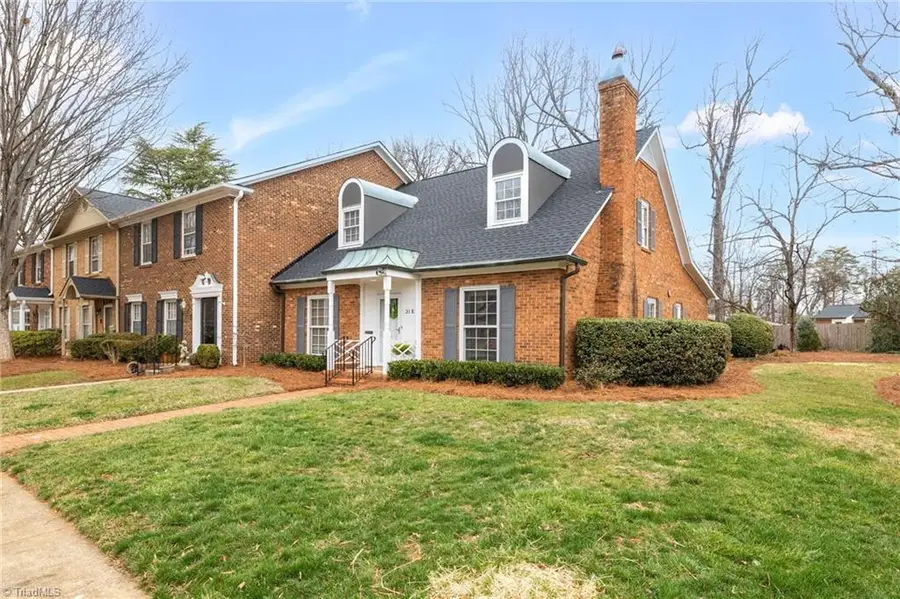 31 Fountain Manor Drive #E, Greensboro, NC 27405 - #3