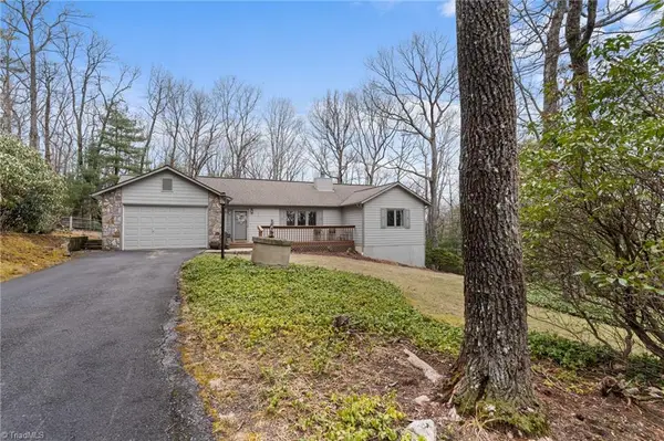 120 Village Road, Roaring Gap, NC 28668