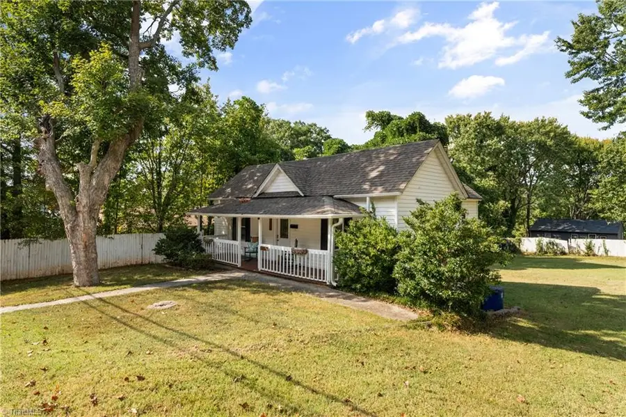 823 W 7th Street, Winston Salem, NC 27101 - #3