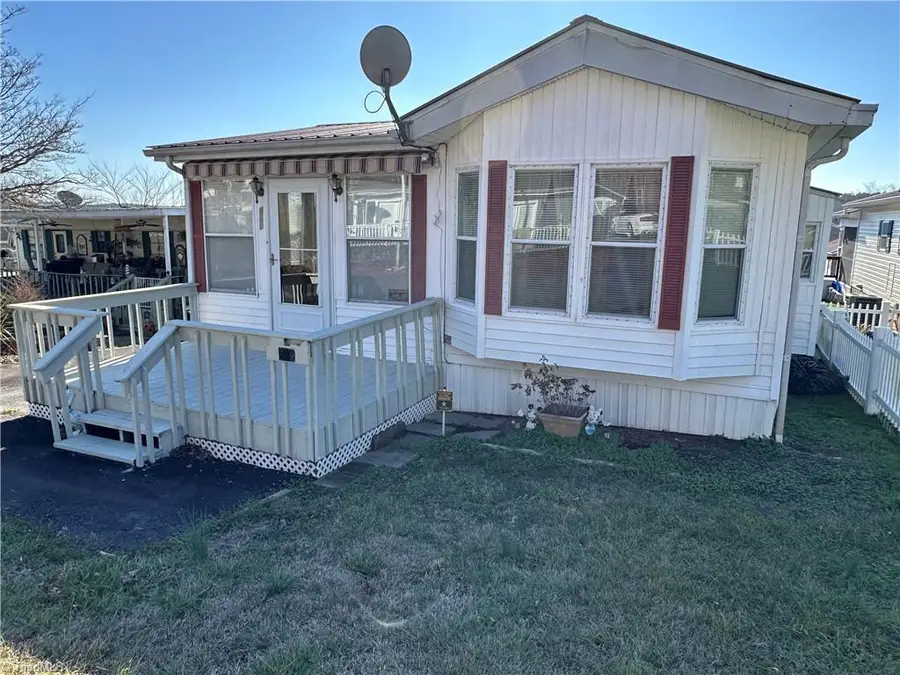 182 Marina Drive, New London, NC 28127 - #2