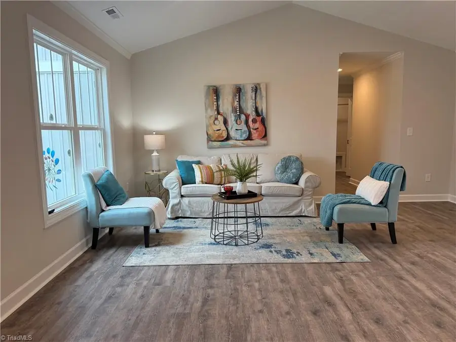 186 Holland Lane, Thomasville, NC 27360 - #3