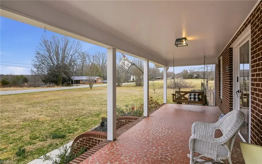 5608 E Old Us Highway 421, East Bend, NC 27018 - #2