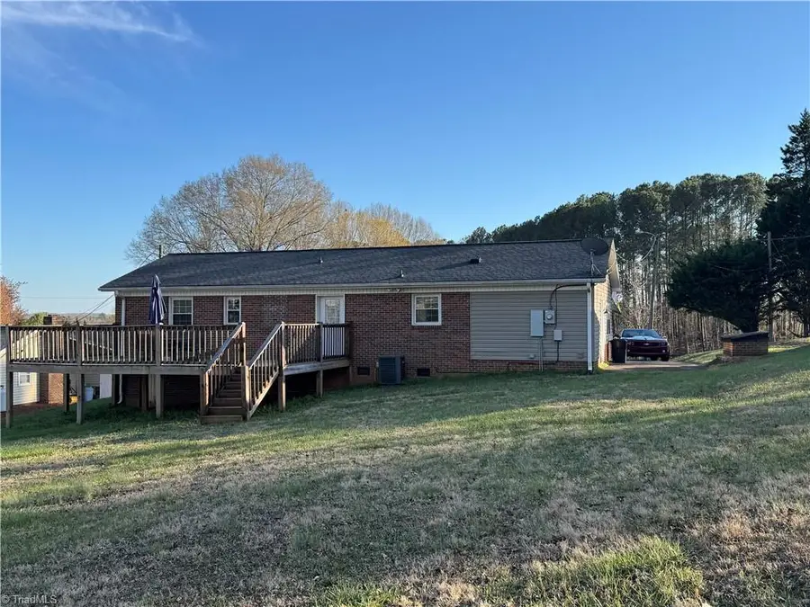 158 Betty Avenue, Mount Airy, NC 27030 - #3