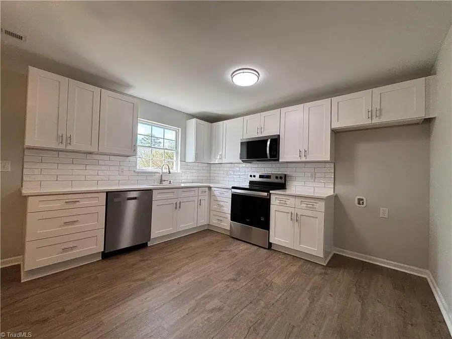 1404 Ardmore Drive, Greensboro, NC 27401 - #3