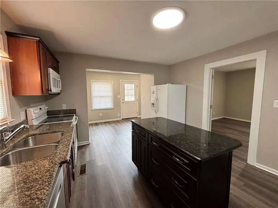 711 South Street, Mount Airy, NC 27030 - #3