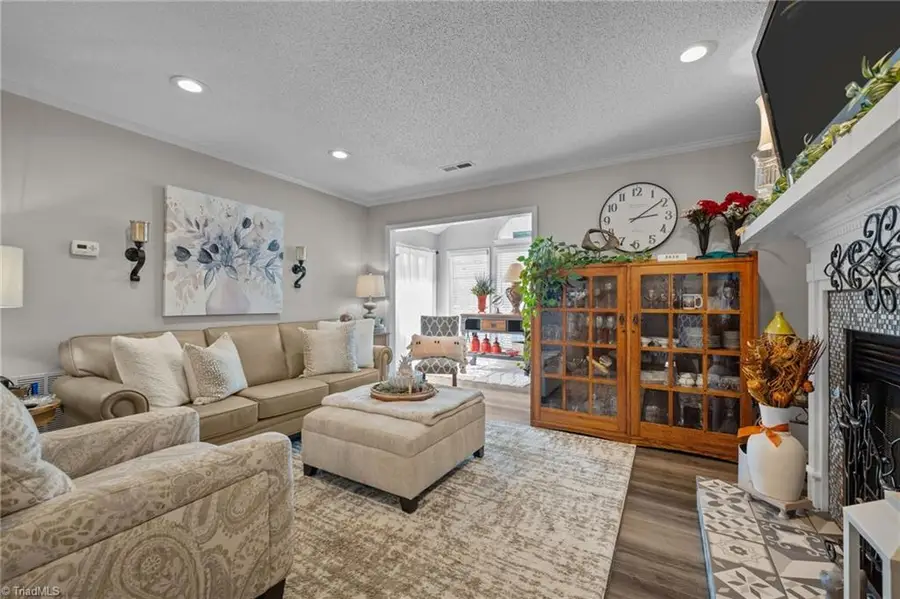 3950 Westridge Meadow Circle, Clemmons, NC 27012 - #3