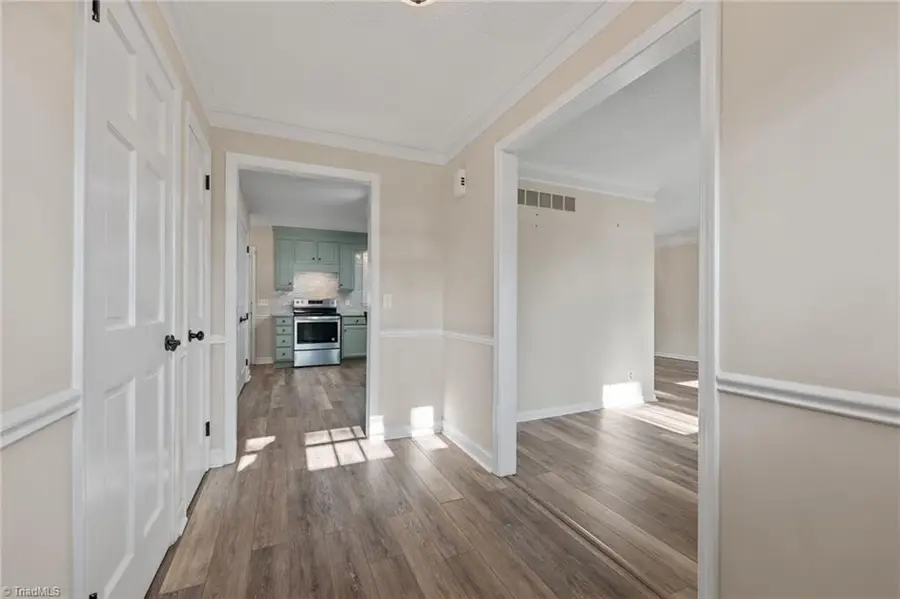 4902 Forest Oaks Drive, Greensboro, NC 27406 - #2