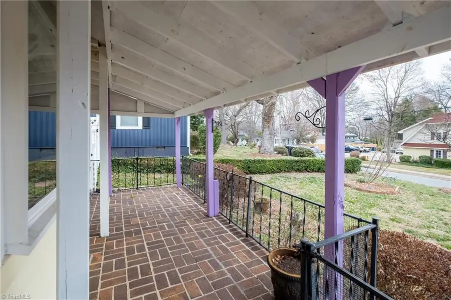 520 Gales Avenue, Winston Salem, NC 27103 - #2