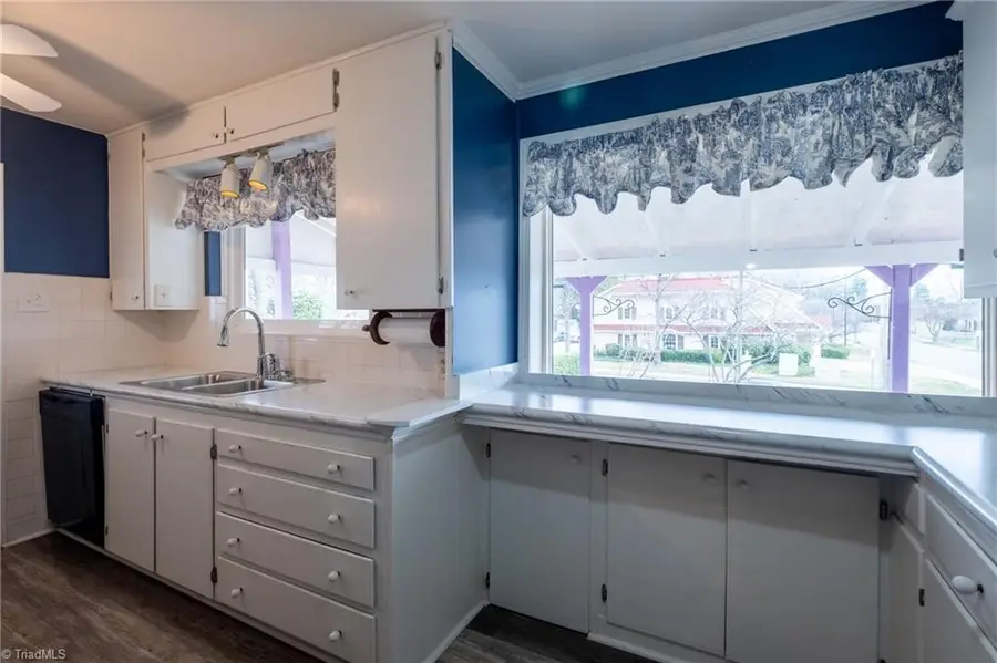 520 Gales Avenue, Winston Salem, NC 27103 - #3