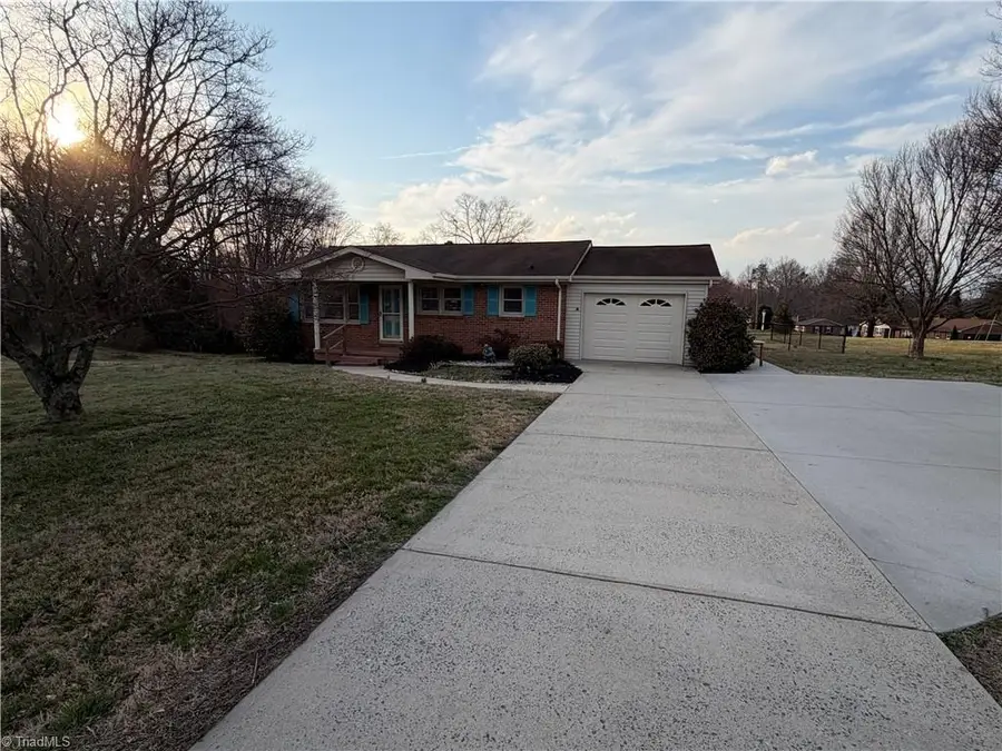 200 Arlington Street, Mount Airy, NC 27030 - #3