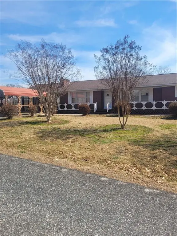 250 Hilltop Acres Street, North Wilkesboro, NC 28659