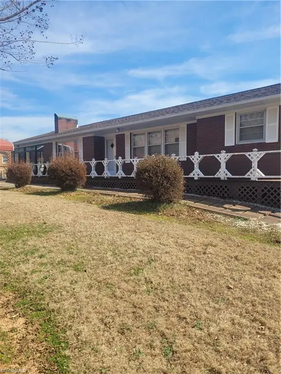 250 Hilltop Acres Street, North Wilkesboro, NC 28659 - #2