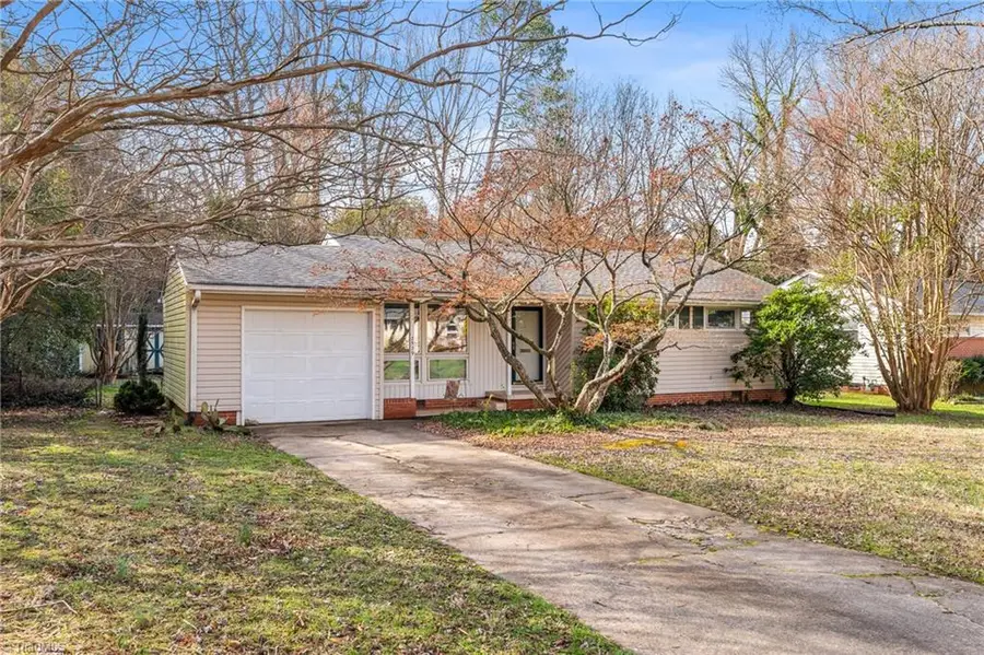 2529 Overbrook Drive, Greensboro, NC 27408 - #2