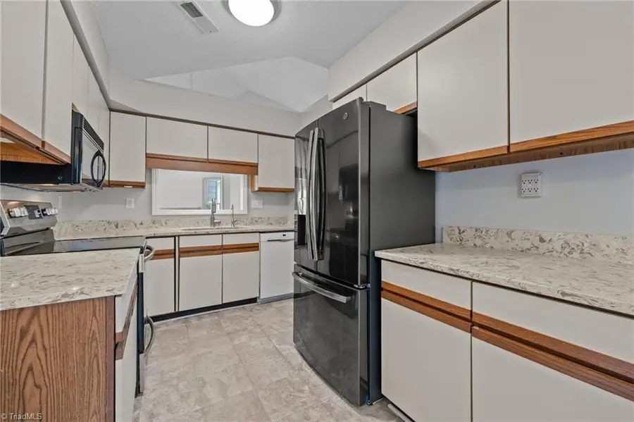 19 Milpond Lane, Greensboro, NC 27455 - #2