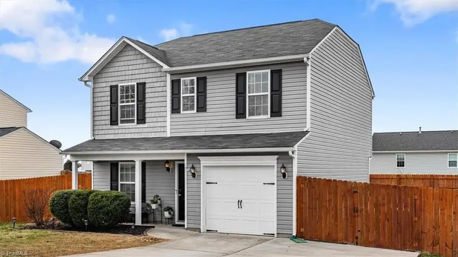 109 Florida Drive, Thomasville, NC 27360 - #3