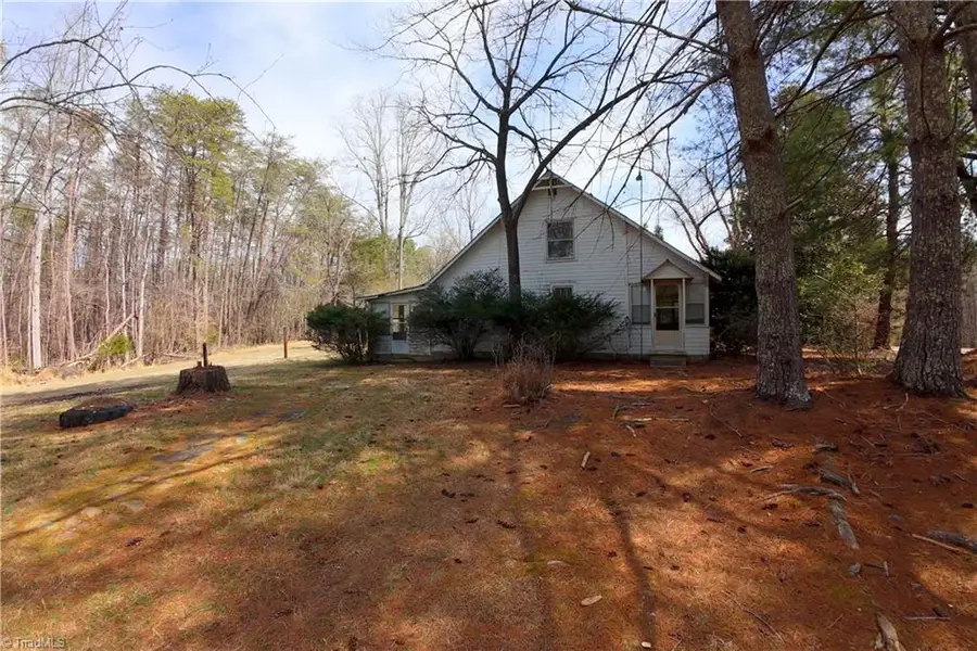 3364 Nc Highway 66 S, Westfield, NC 27053 - #3