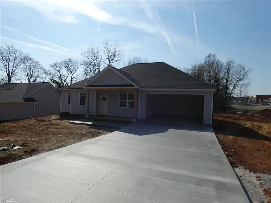 109 Hickory Street, Yadkinville, NC 27055 - #3