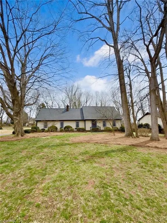 5420 Hanover Park Drive, Winston Salem, NC 27103 - #1