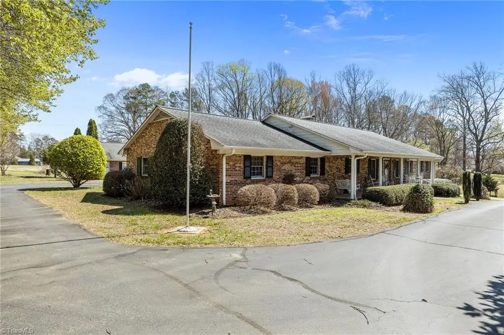 6262 Nc Highway 109, High Point, NC 27265 - #1