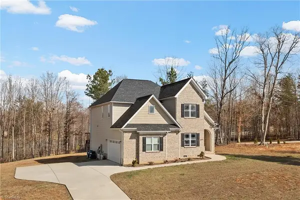 5572 Friendship Glen Drive, Browns Summit, NC 27214