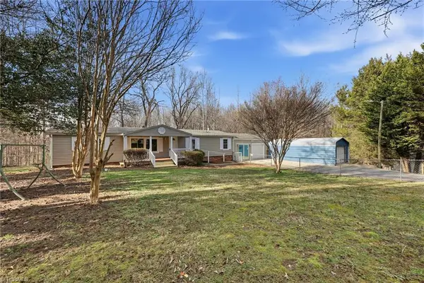 572 Fieldtop Drive, Winston-Salem, NC 27107