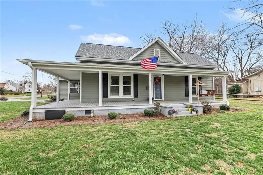 788 N Main Street, Mocksville, NC 27082 - #2