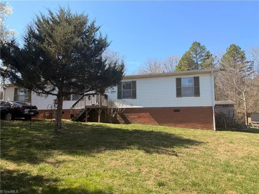 103 N Silver Street, Lexington, NC 27292 - #2