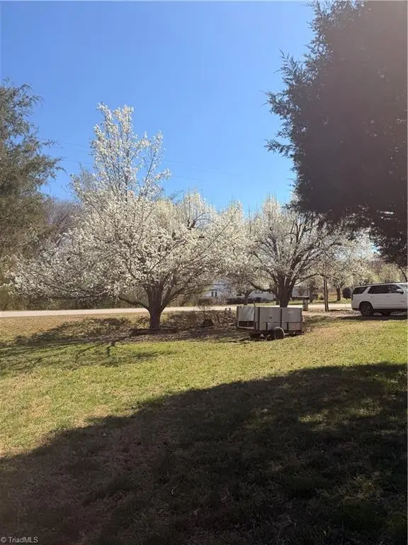 103 N Silver Street, Lexington, NC 27292 - #3