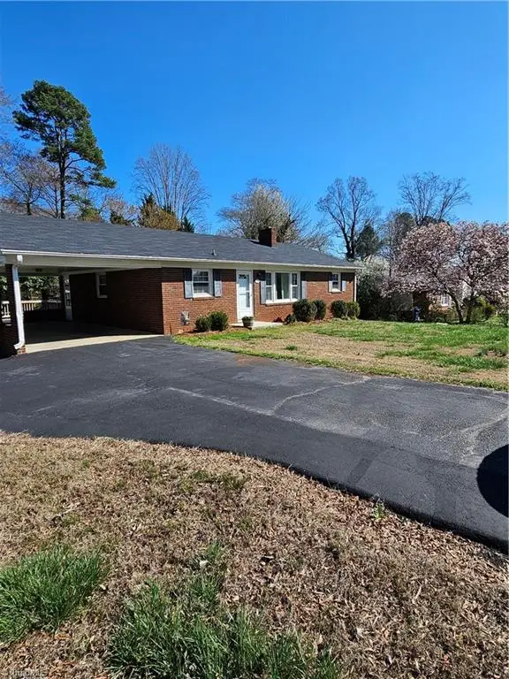 338 Hamilton Avenue, Midway, NC 27107 - #2