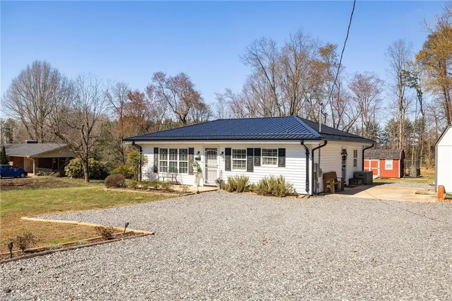 1067 Nc Highway 87, Reidsville, NC 27320 - #3