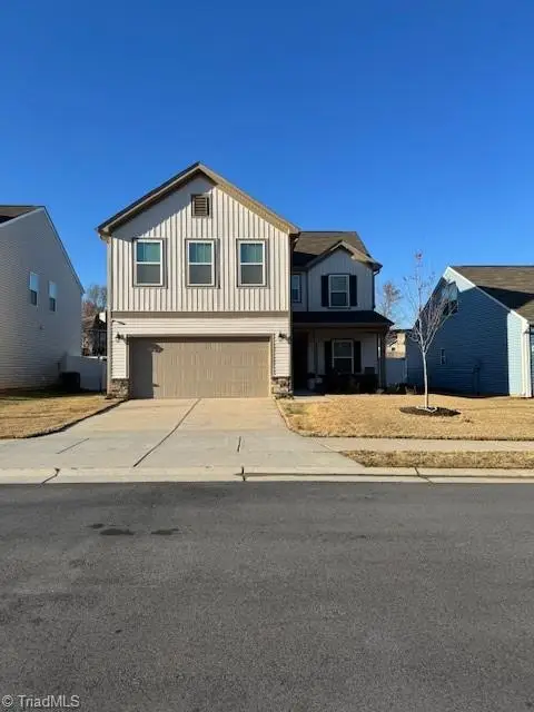 1891 Gatehouse View Drive, Winston-Salem, NC 27127