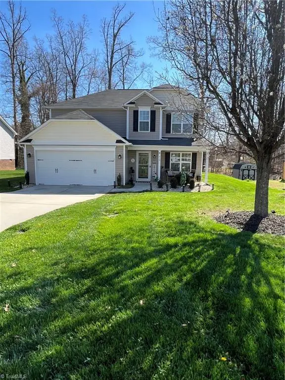 818 Leach Avenue, Thomasville, NC 27360 - #1