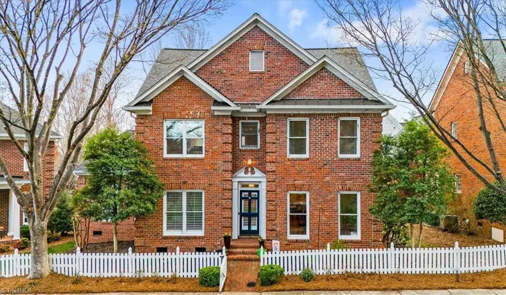 14 Checkerberry Square, Greensboro, NC 27455 - #1