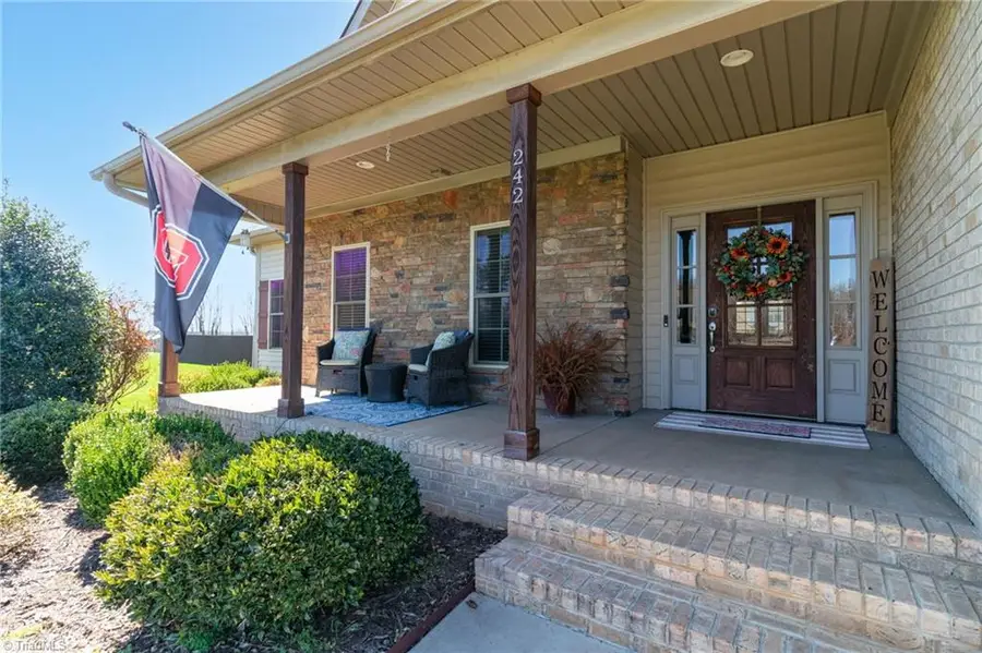 242 Deerwood Drive, Lexington, NC 27295 - #3