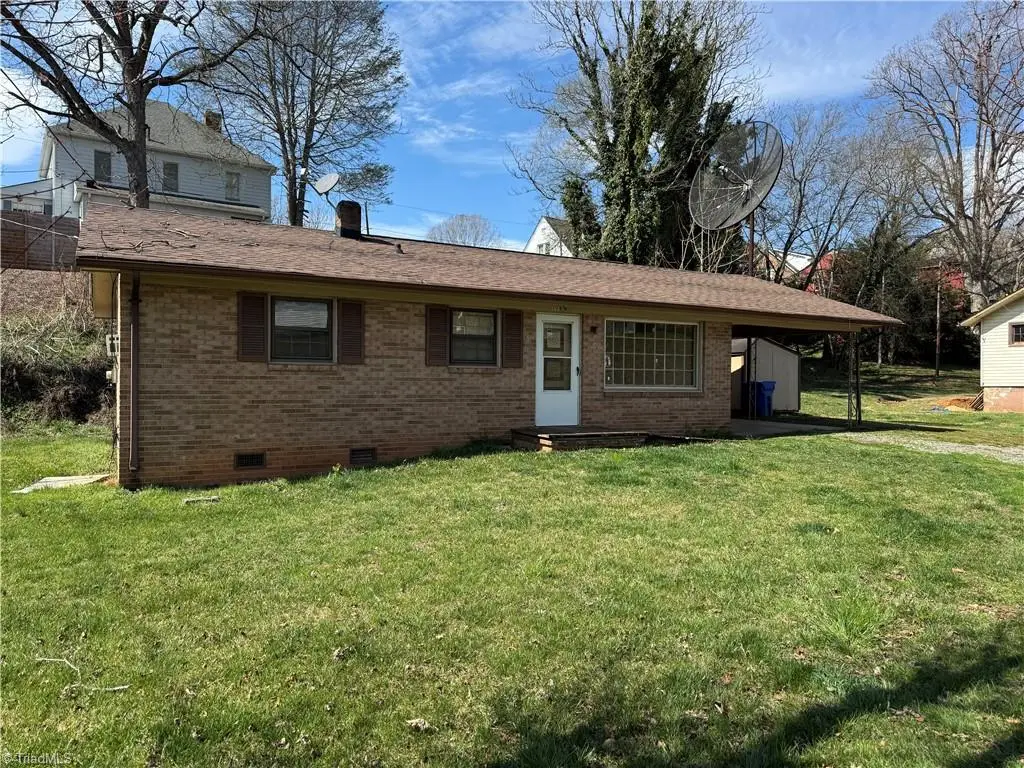 1199 Franklin Street, North Wilkesboro, NC 28659 - #1