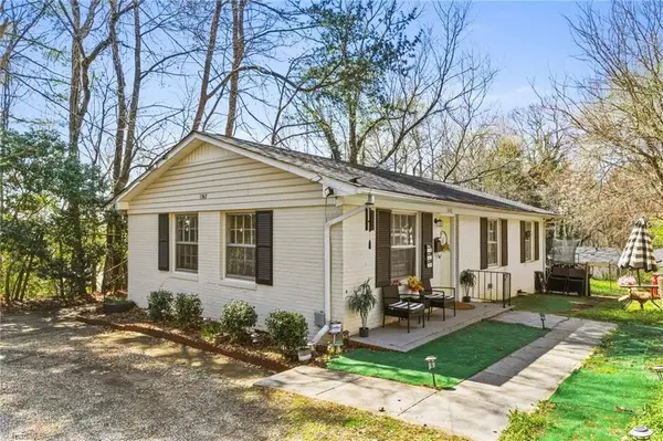 1342 Tredwell Drive, Winston-Salem, NC 27103