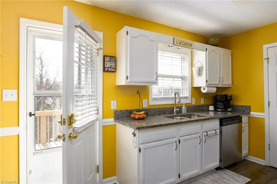 11 Stoney Point Court, Thomasville, NC 27360 - #3