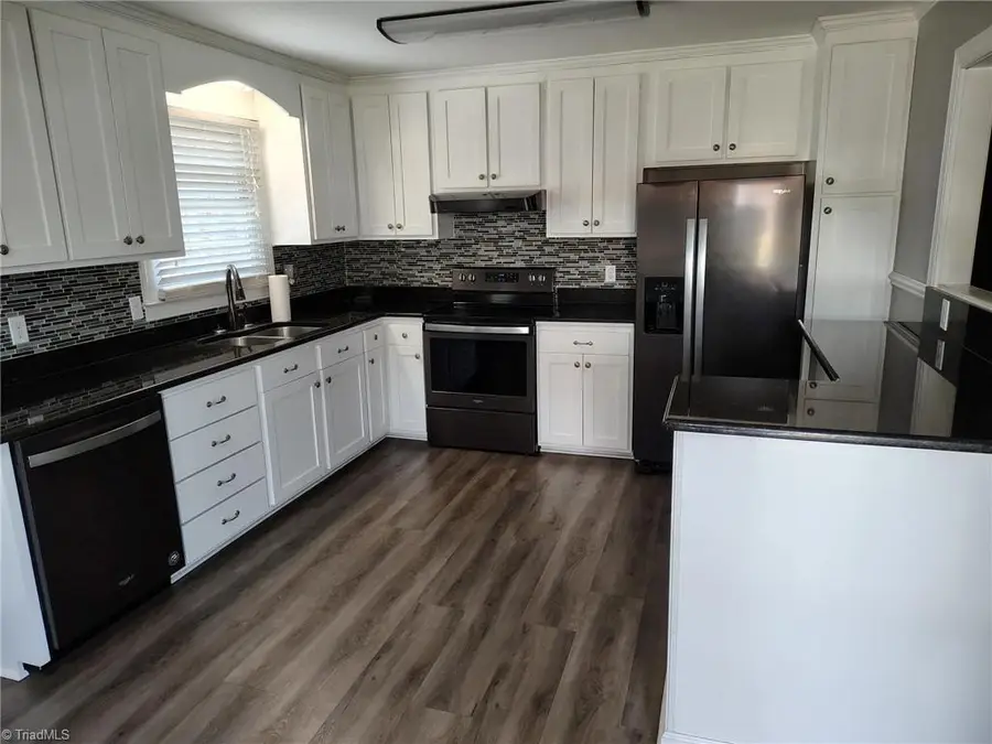 127 Miller Street, Mount Airy, NC 27030 - #2