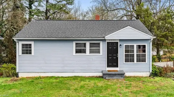 1502 Summit Avenue, Greensboro, NC 27405