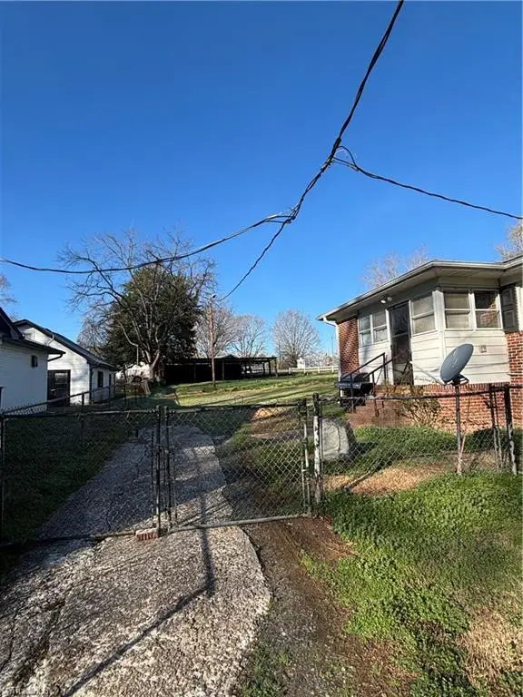 1154 Us Highway 29 Bus, Reidsville, NC 27320 - #2