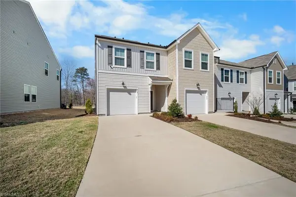 818 Falls Grove Trail, High Point, NC 27265
